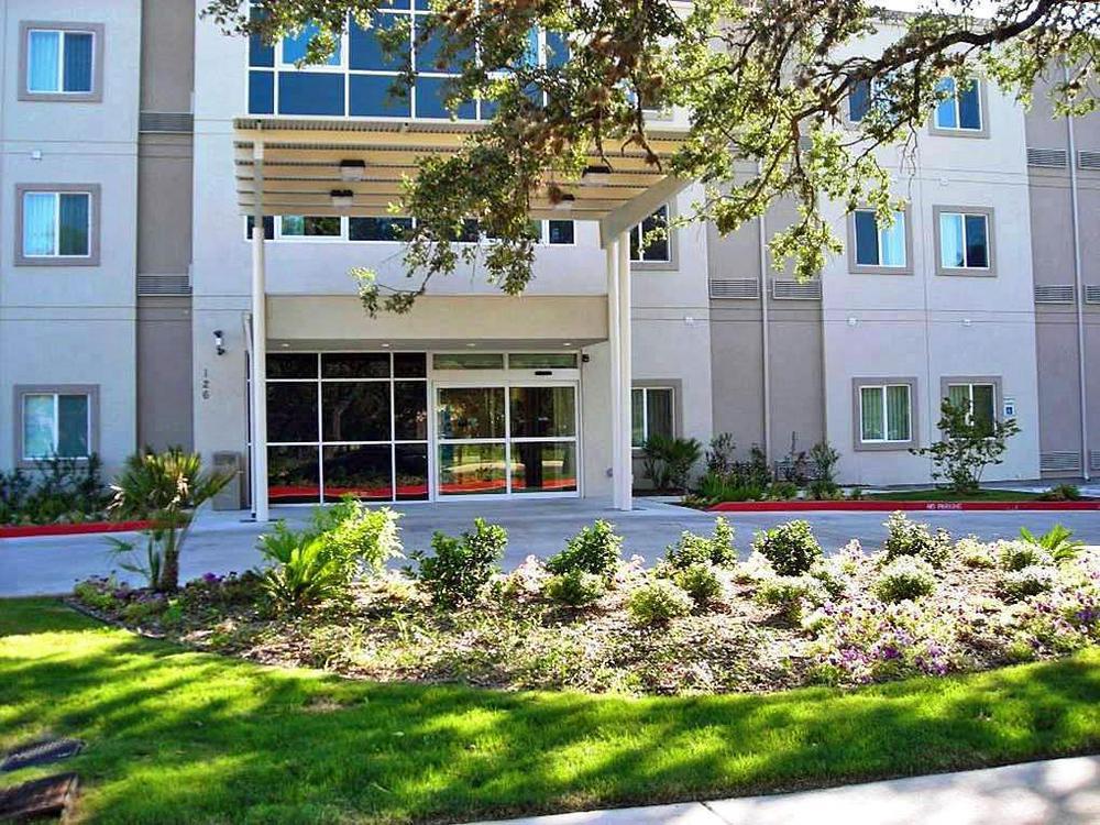 Baymont By Wyndham San Antonio Airport Hotel Exterior foto